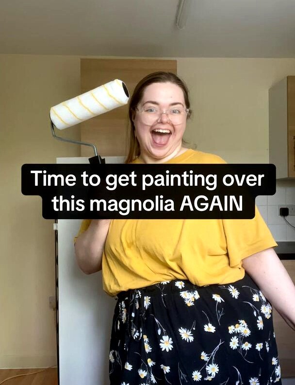 All the cheap DIY tricks I used to turn my council house from boring to boujee, - //www.tiktok.com/@evie_brooks/photo/7449116892964408609?_d=secCgYIASAHKAESPgo8Z6RLmSYeFz8hio%2B7ieM23qt7lH4%2BqEJ%2F9d9WM7pWhVCZsSEVNdAnSpKgMWp1Drqy16AoiZt1yWAlm2cjGgA%3D&_r=1&checksum=4aa16071e3f988c653a7952117b2d6b38d281bcdaf55dd12551d29ddc4e39dca&cover_exp=v1&link_reflow_popup_iteration_sharer=%7B%22profile_clickable%22%3A1%2C%22click_empty_to_play%22%3A1%2C%22dynamic_cover%22%3A1%2C%22follow_to_play_duration%22%3A-1%7D&preview_pb=0&sec_user_id=MS4wLjABAAAA7G31NVFL0Z3ni1lRzh0b9nqoVIwjZjvhcnwGl2pJFpa5Caz7BWnKPN7kdYRHW5vP&share_app_id=1233&share_item_id=7449116892964408609&share_link_id=26A04A39-F558-48C0-8655-44DE22659B3B&sharer_language=en&social_share_type=14&source=h5_m&timestamp=1738172591&tt_from=copy&u_code=efg4edb9bea7f6&ug_btm=b2001%2Cb2001&ug_photo_idx=12&user_id=7400665368802640929&utm_campaign=client_share&utm_medium=ios&utm_source=copy