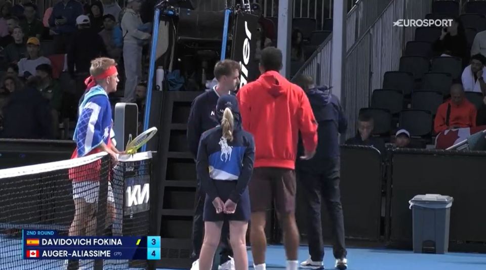 Australian Open tennis match suspended due to fan behavior.