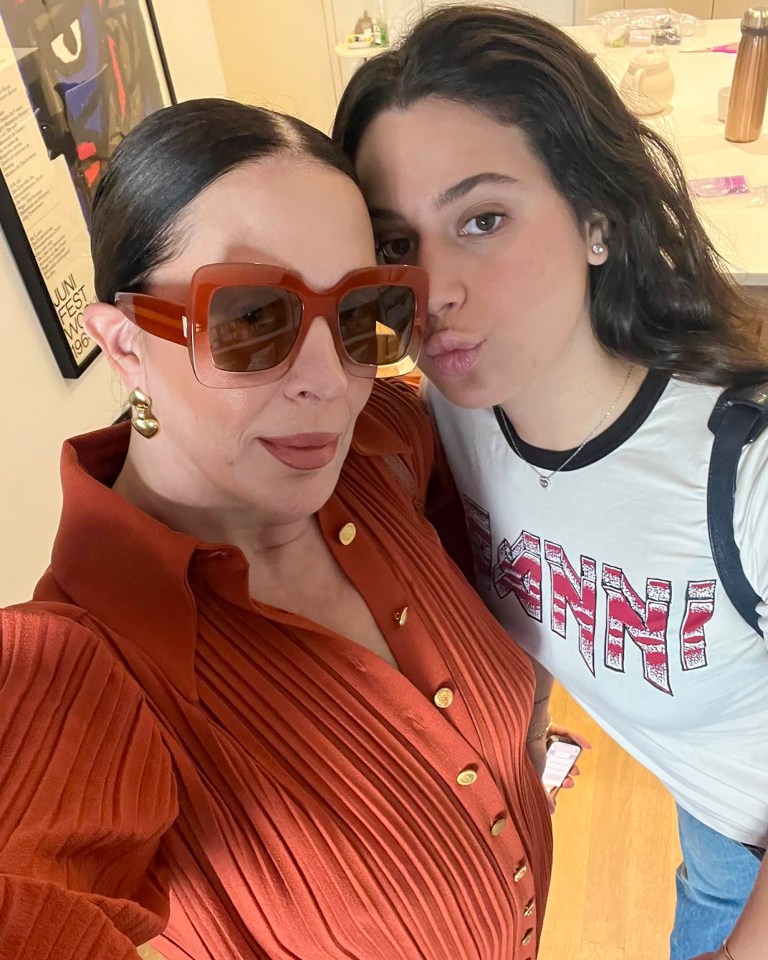 Claudia Raia and her daughter Sophia Raia in a selfie.