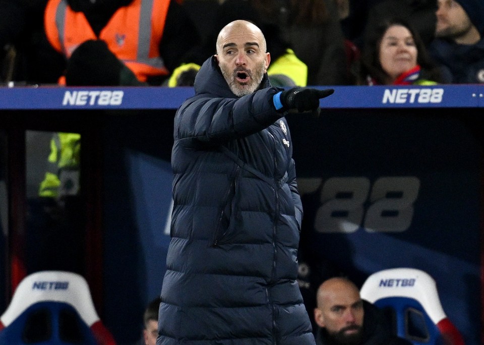 Enzo Maresca, Chelsea manager, instructing his team.