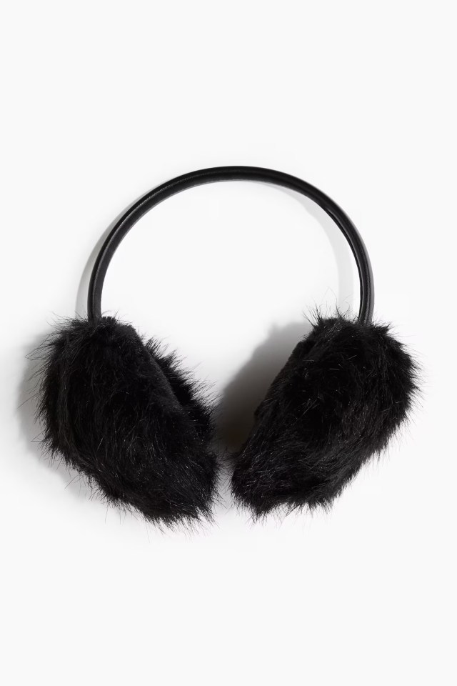 Black fluffy earmuffs.