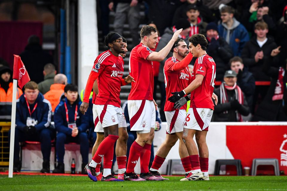 Nottingham Forest players celebrating a goal.