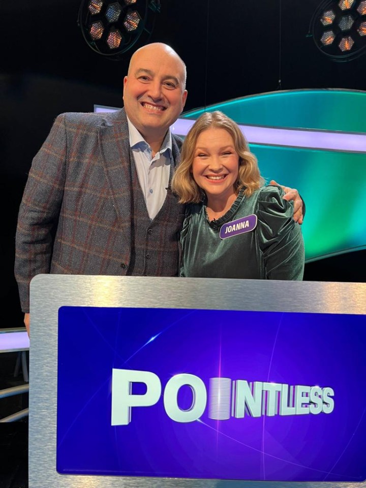 Joanna Page and Alexander Armstrong on the Pointless set.