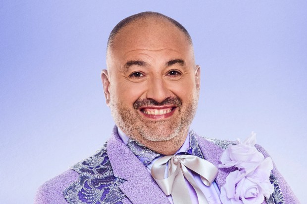 Wynne Evans, Strictly Come Dancing contestant, in purple suit.