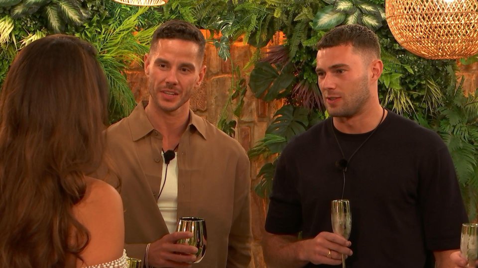 Ekin-Su Culculoglu, Scott Thomas, and Curtis Pritchard in a scene from Love Island: All Stars.