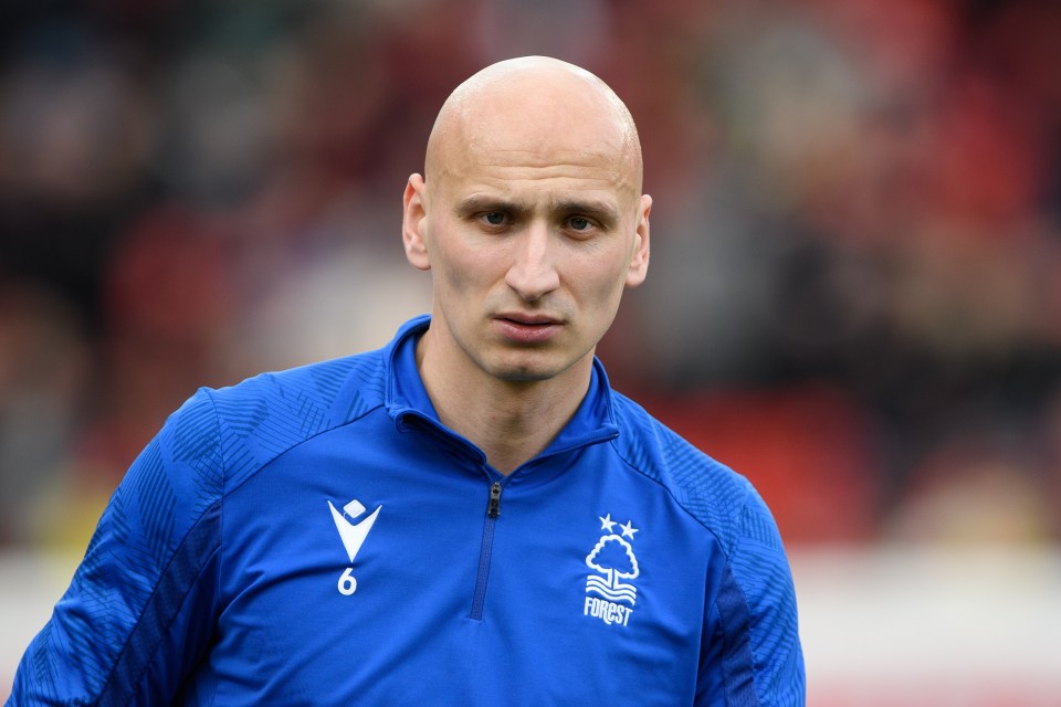 Jonjo Shelvey of Nottingham Forest.