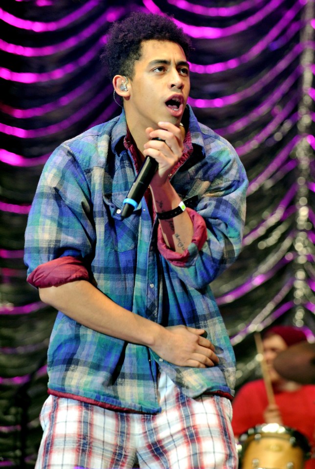 Jordan Stephens of Rizzle Kicks performing.