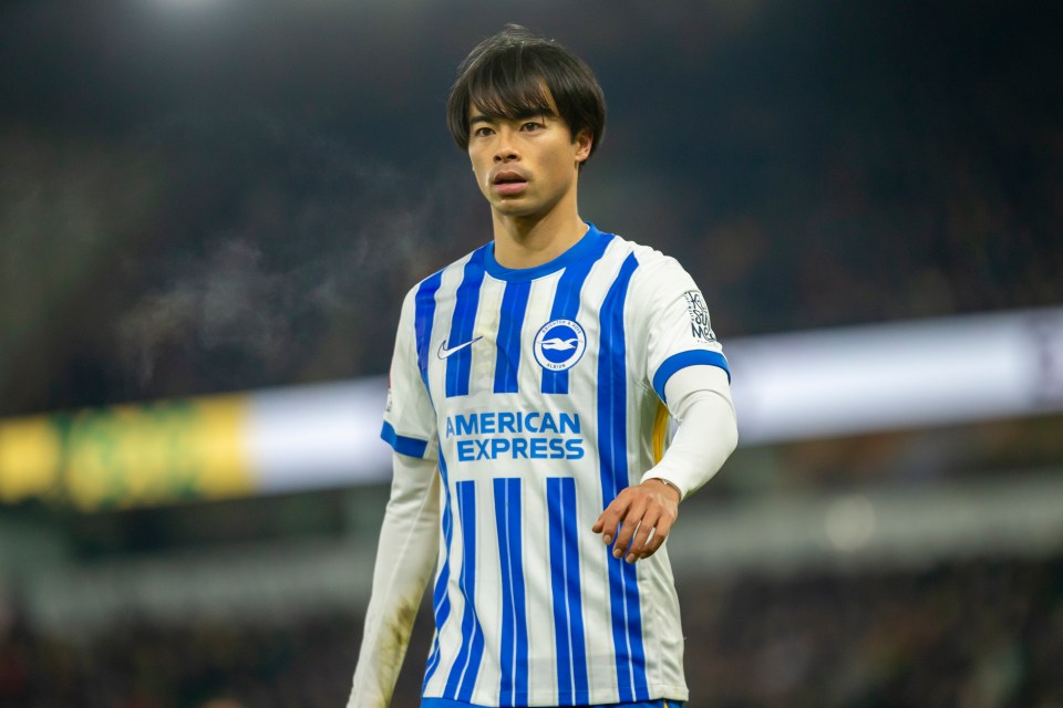 Kaoru Mitoma of Brighton & Hove Albion during a soccer match.