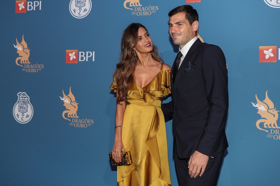 Iker Casillas and Sara Carbonero at an awards ceremony.