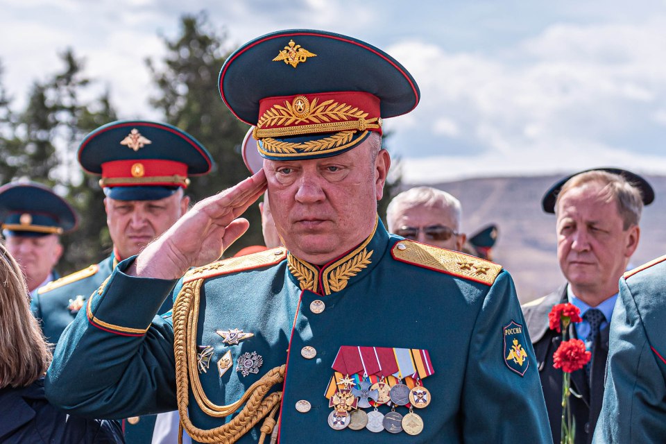 Lt. Gen. Andrei Gurulev saluting.