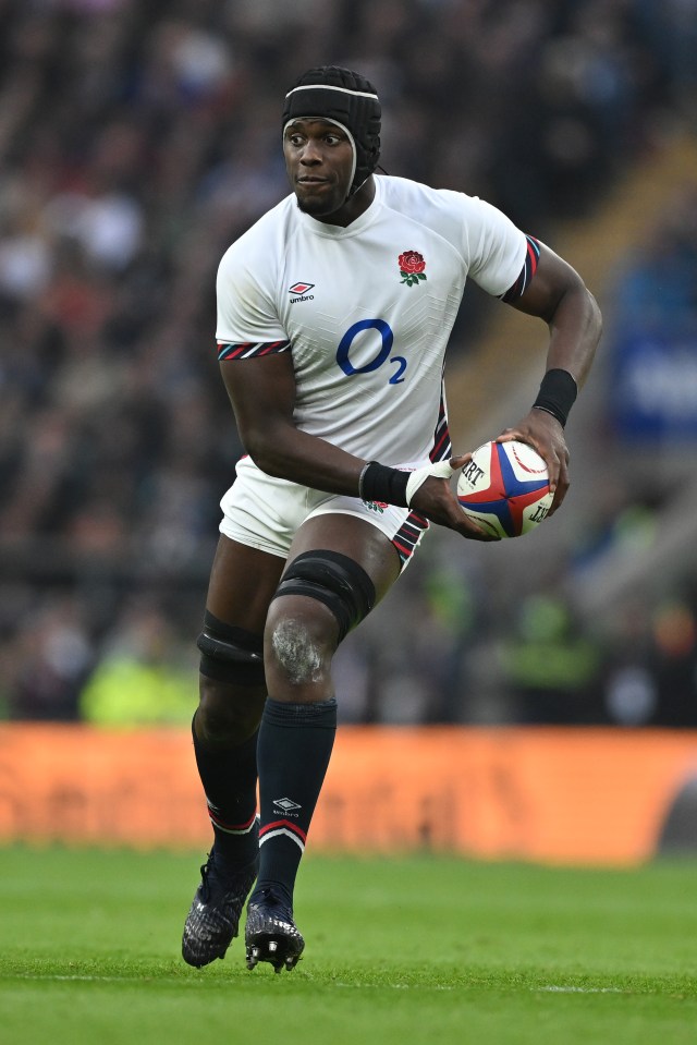 Maro Itoje of England playing rugby.