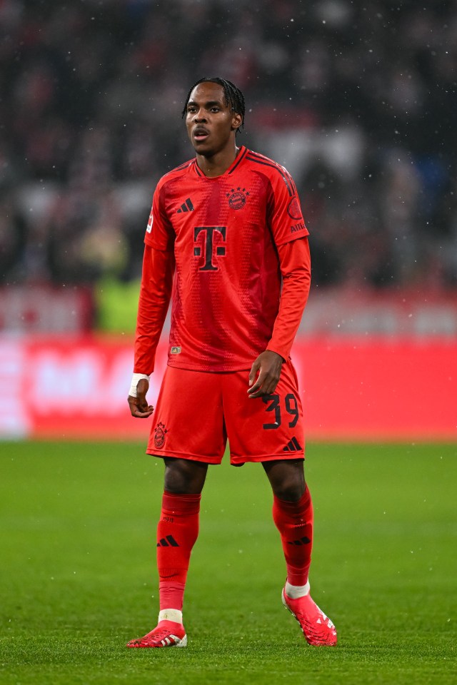 Mathys Tel of FC Bayern München in a soccer match.