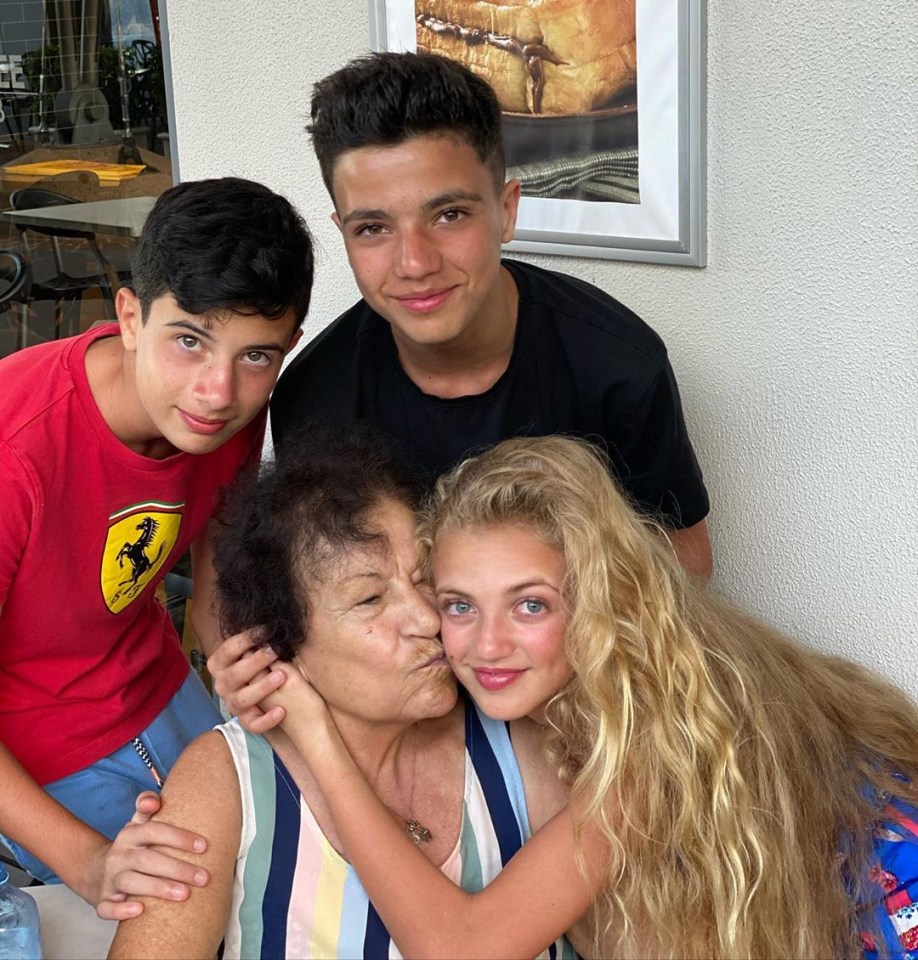 Peter Andre with his children and mother.