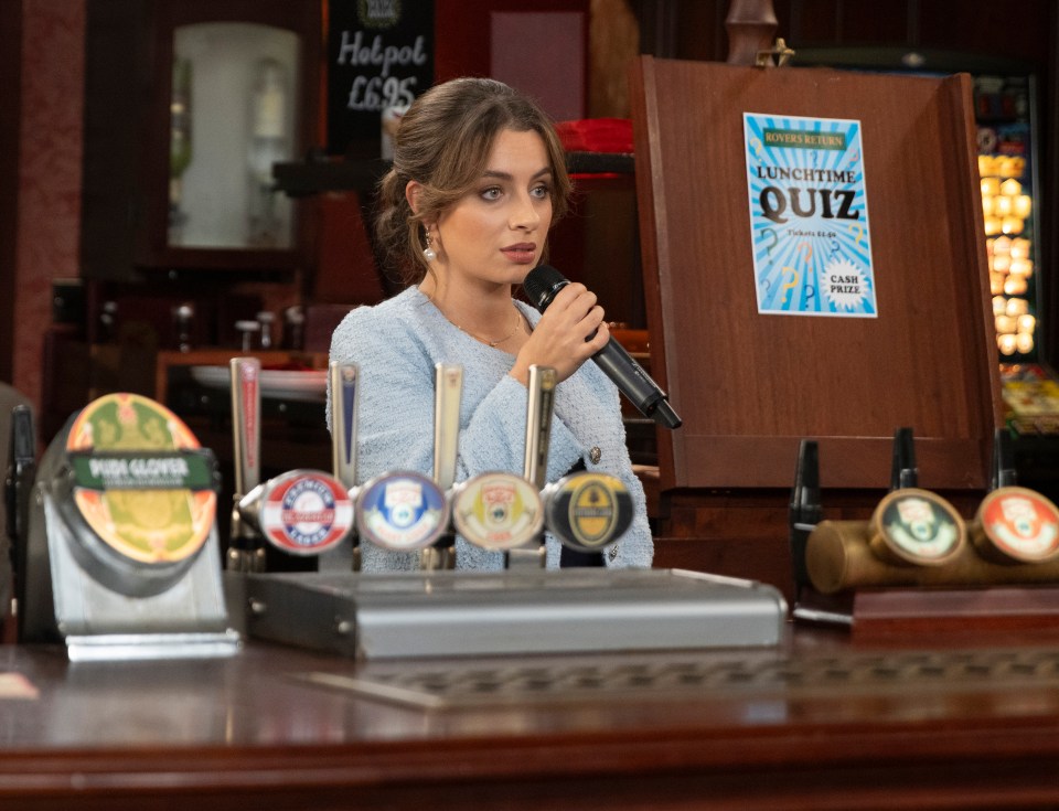 Daisy Midgeley hosting a lunchtime quiz in a pub.