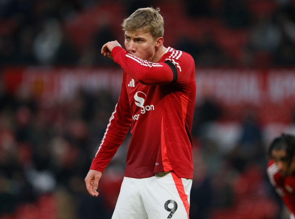 Rasmus Hojlund of Manchester United looking dejected during a match.