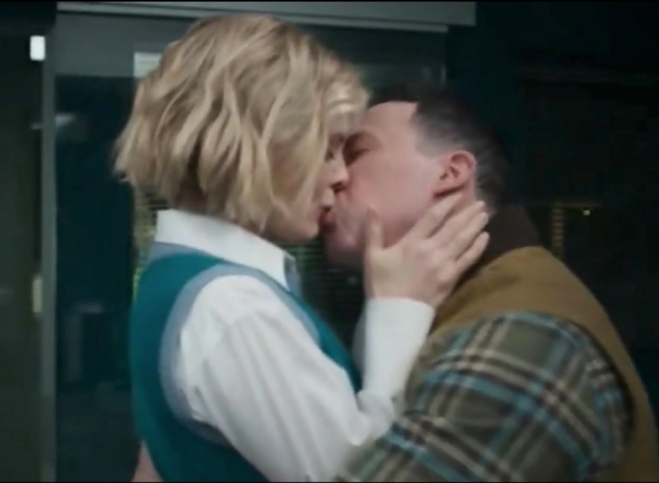 Emilia Fox and Richard Lintern kissing.