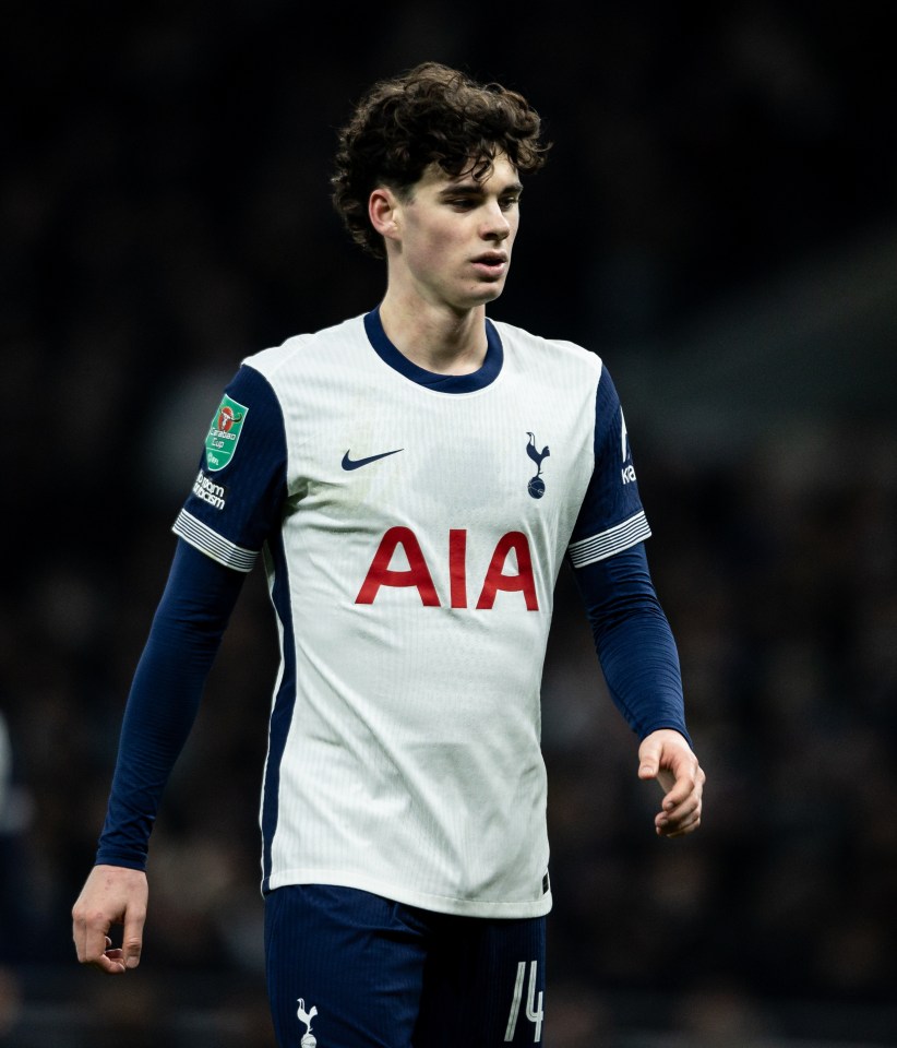 Archie Gray of Tottenham Hotspur at a Carabao Cup match.