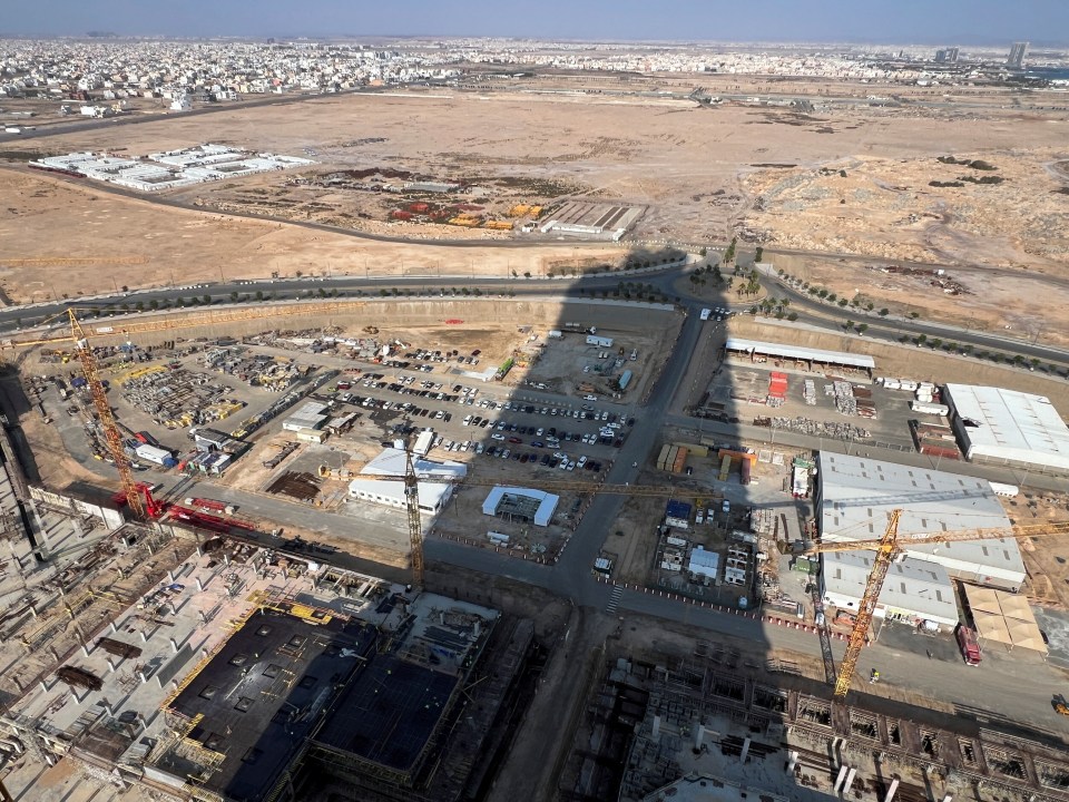 Aerial view of the Jeddah Tower construction site.