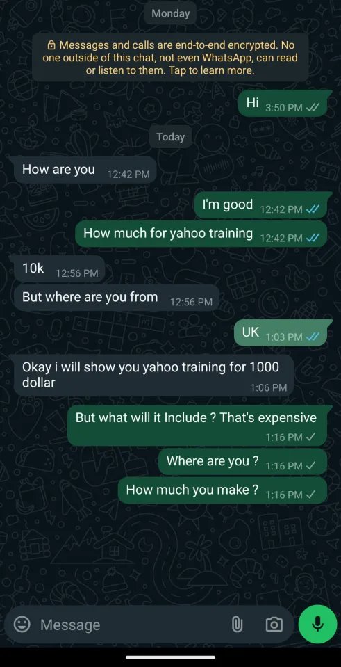 WhatsApp chat showing a conversation about Yahoo training costs.