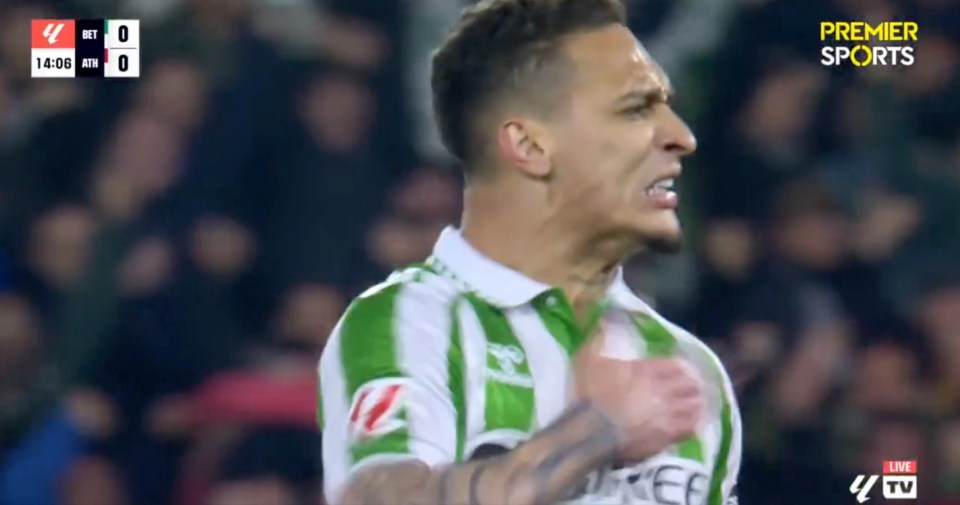 Antony making a gesture during a Real Betis soccer game.