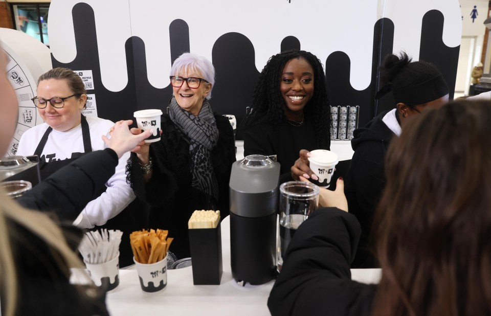 *** FREE FOR EDITORIAL USE ***<br />
Perfect pairing, Minah and Linda, come together to surprise commuters with free oat flat white coffees and prizes - marking launch of a collaboration between Nespresso and Oatly.