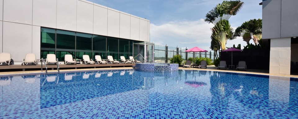 Aerotel Transit Hotel Changi Terminal 1 rooftop pool.