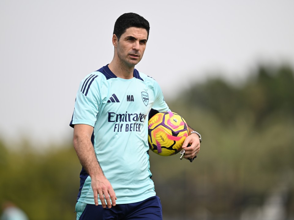 Mikel Arteta, Arsenal manager, at a training session.