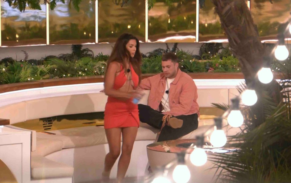 Elma Pazar and Sammy Root on Love Island.