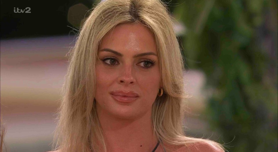 Screenshot of Ekin-Su from Love Island All Stars.