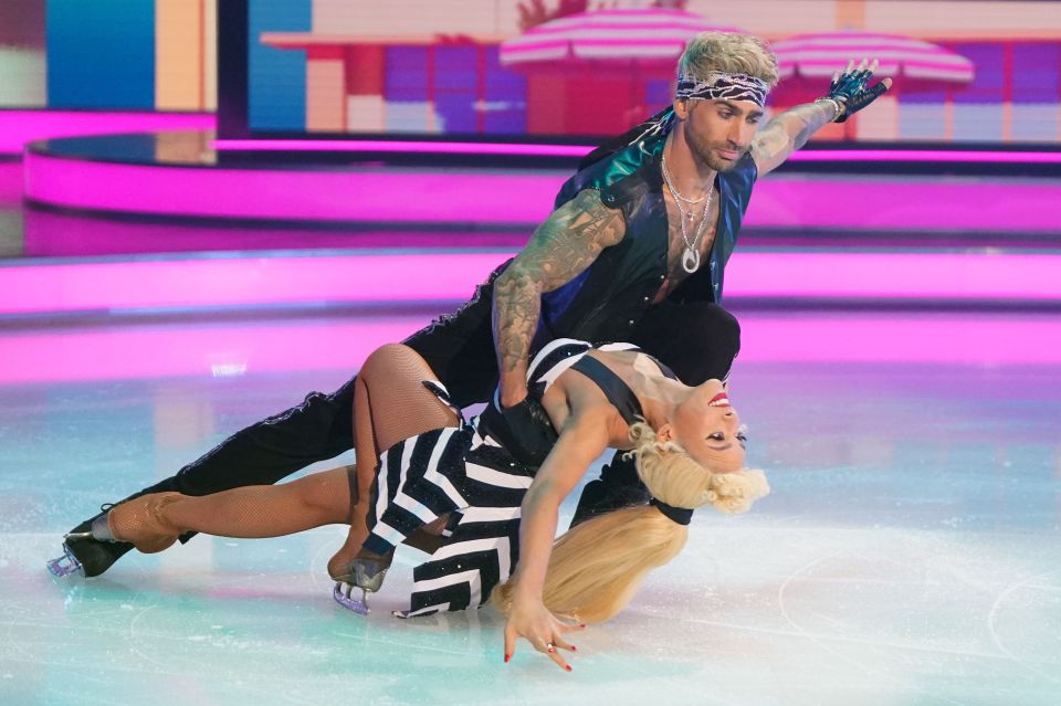 Chris Taylor and Vanessa Bauer ice skating on Dancing on Ice.