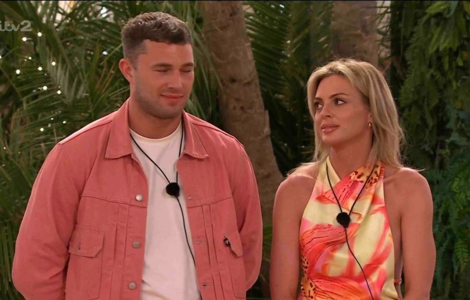 Love Island All Stars: Sammy Root and Danielle Sellers couple up.