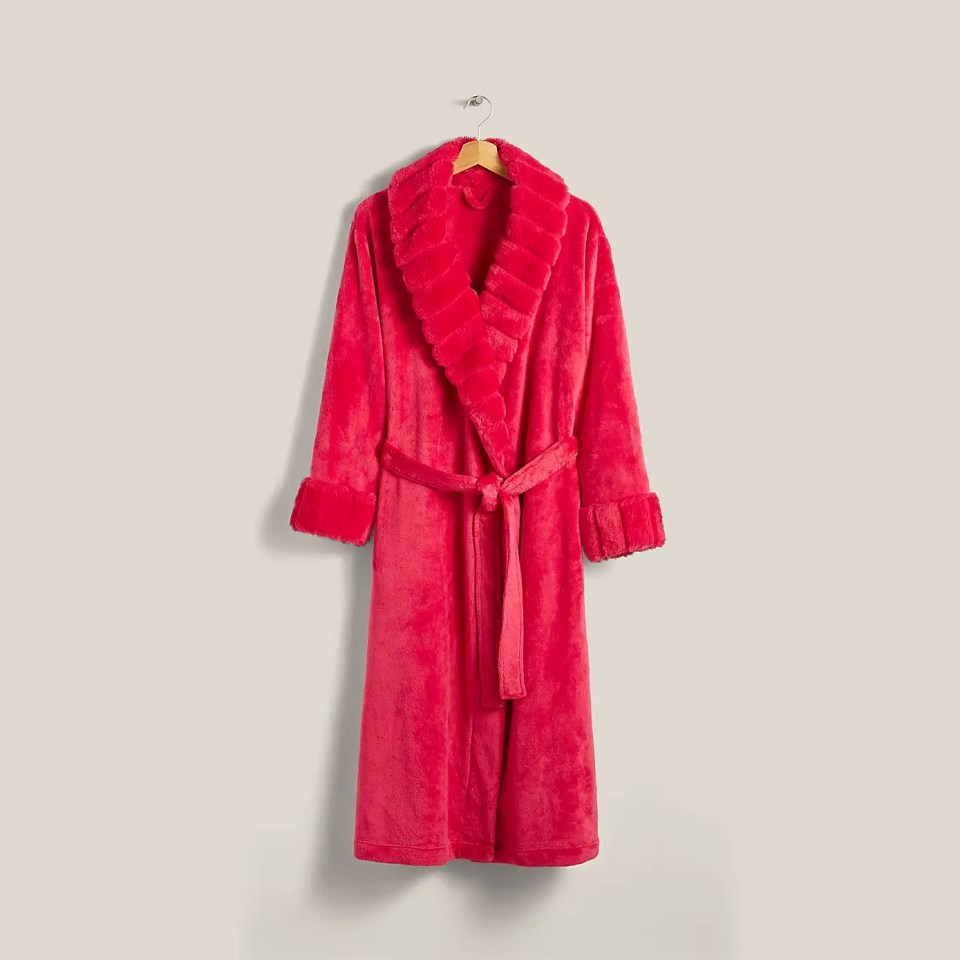 Pink fleece robe with faux fur trim.