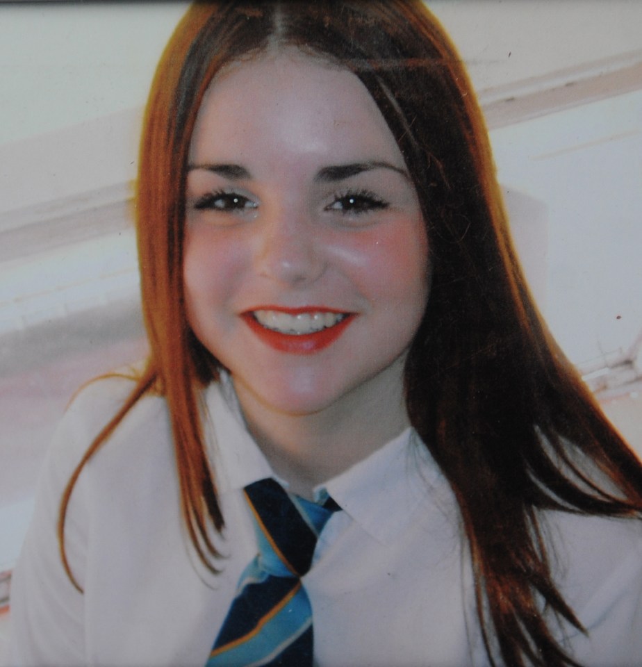 Photo of Hayley Williams, a 16-year-old schoolgirl who died at a theme park.