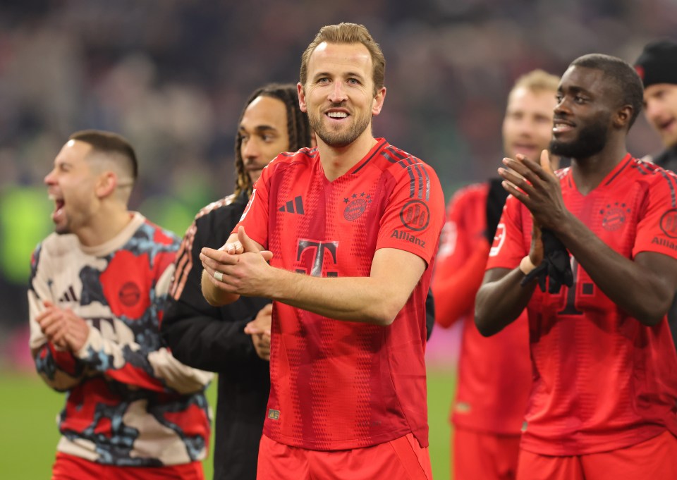 Harry Kane of FC Bayern München celebrating a victory.