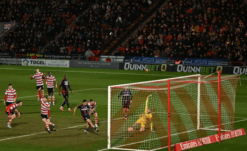 Munoz pounced following a deflected free-kick