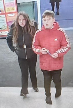 Photo of two missing children, Olivia Fulford and Rhiley Villers.