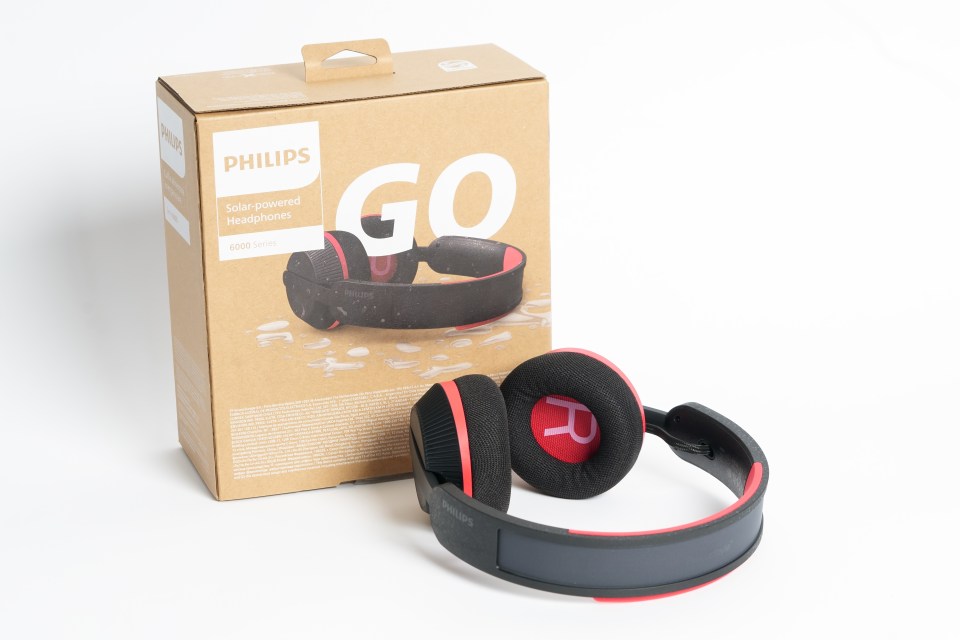 Philips solar-powered headphones (6000 series) with packaging.