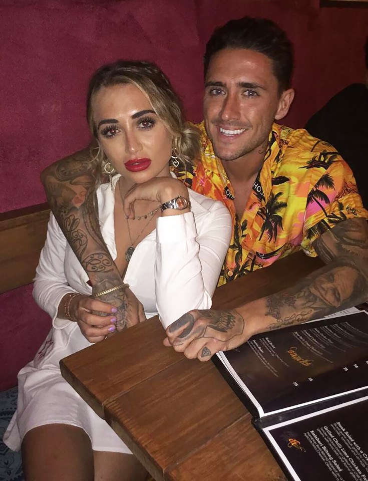 Georgia Harrison and Stephen Bear in a restaurant.