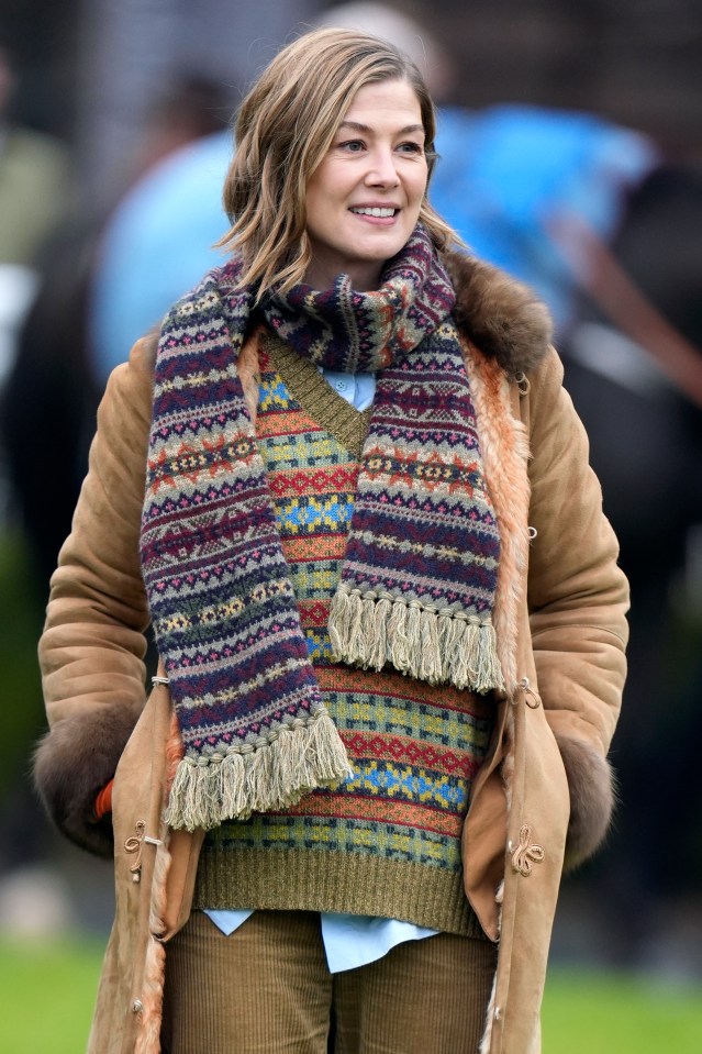 Rosamund Pike at a racecourse.