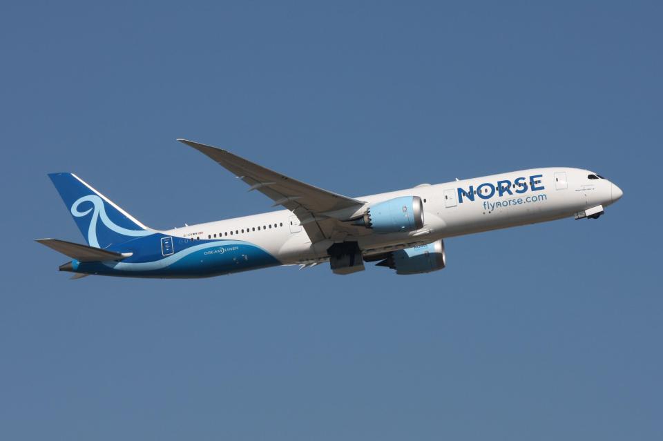 Norse Atlantic Airways Boeing 787-9 Dreamliner in flight.