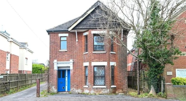 ** OFFERS INVITED ** RE-FURBISHMENT OR RE-DEVELOPMENT PROJECT ** A characterful detached property currently laid out as three individual units and offering excellent potential for re-configuration or for a re-development of the site. The property is in need of a complete renovation and is situated in a fantastic position in the heart of New Milton, it is offered with no forward chain and other features include a garage and store room to the rear, a small private garden and the property will be offered for sale by informal tender with all offers to be received by midday on 31st March 2025. Please contact the office for a tender form., , Ground Floor Unit One:, Entrance hall with timber effect flooring., , Sitting/dining room with large bay window to the front aspect., , Kitchen with a range of wall and base units, door to outside and skylight., , Bedroom with timber effect flooring., , Shower room fitted with a white suite comprising a fully tiled shower cubicle, wash basin and WC., , Ground Floor Unit Two:, Sitting/bedroom with feature large bay window., , Kitchen with a limited range of wall and base units., , Separate shower room., , First Floor Unit Three:, Ground floor entrance with stairs to the first floor landing., , Sitting/dining room with a large bay window and a lovely outlook over the bowling green., , Kitchen with limited built in storage., , Double bedroom with built in storage.