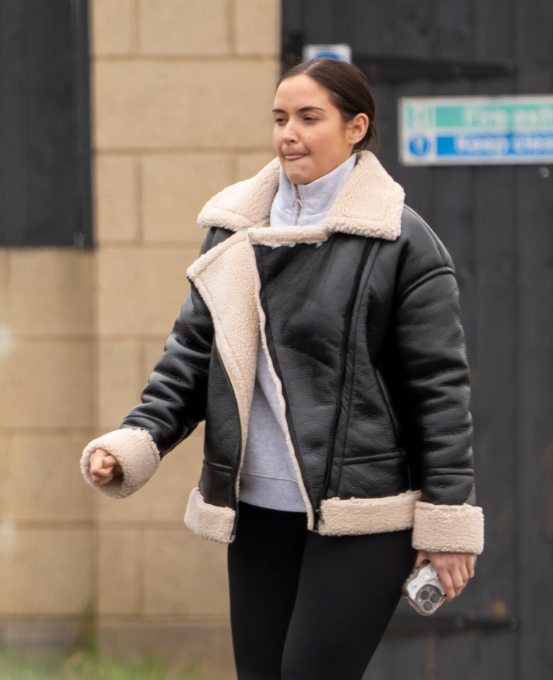 Jacqueline Jossa leaving a gym without her wedding ring.