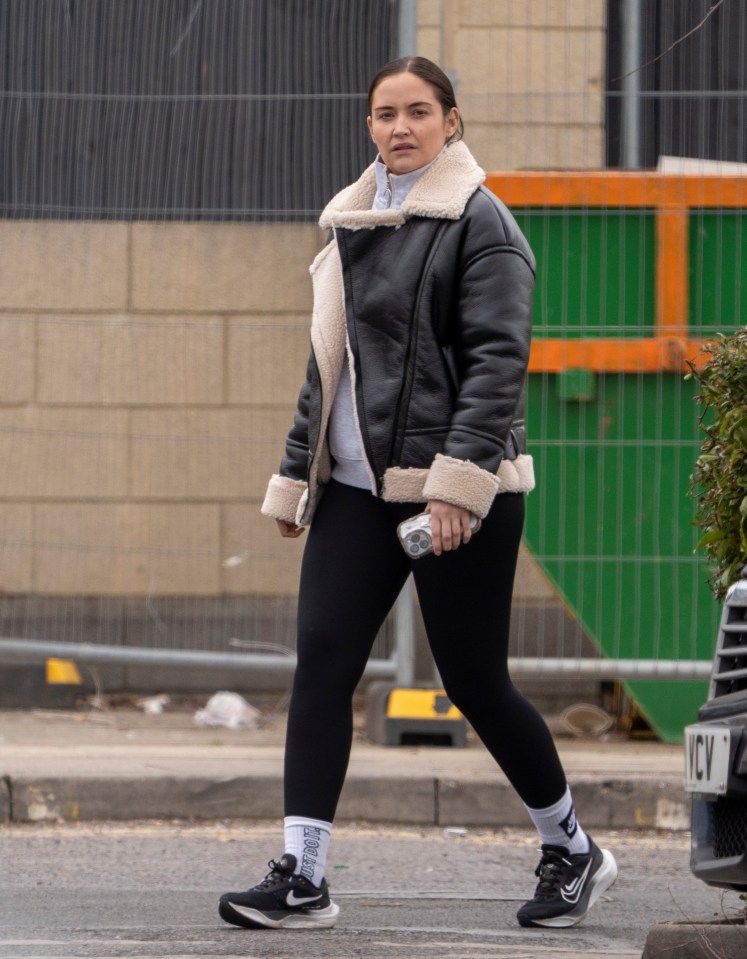 Jacqueline Jossa leaving a gym without her wedding ring.