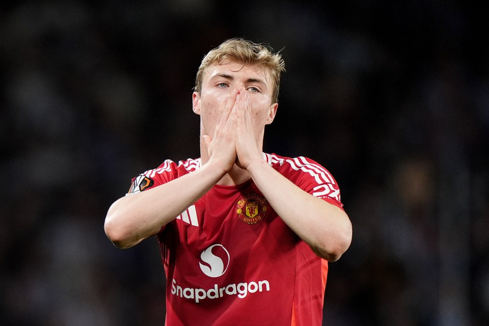 Rasmus Hojlund of Manchester United reacts during a soccer match.